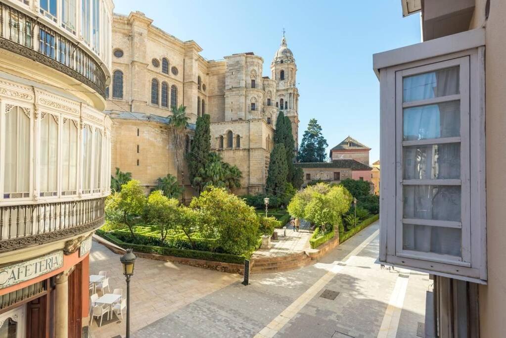 Cathedral Suites Malaga Room photo